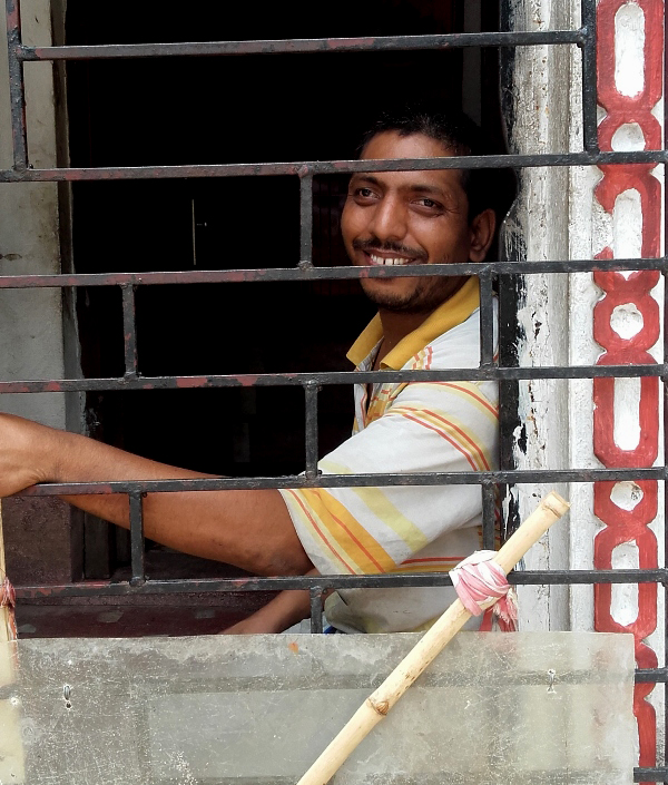 shuktara May 2016 - at home, sitting by the entrance of the home